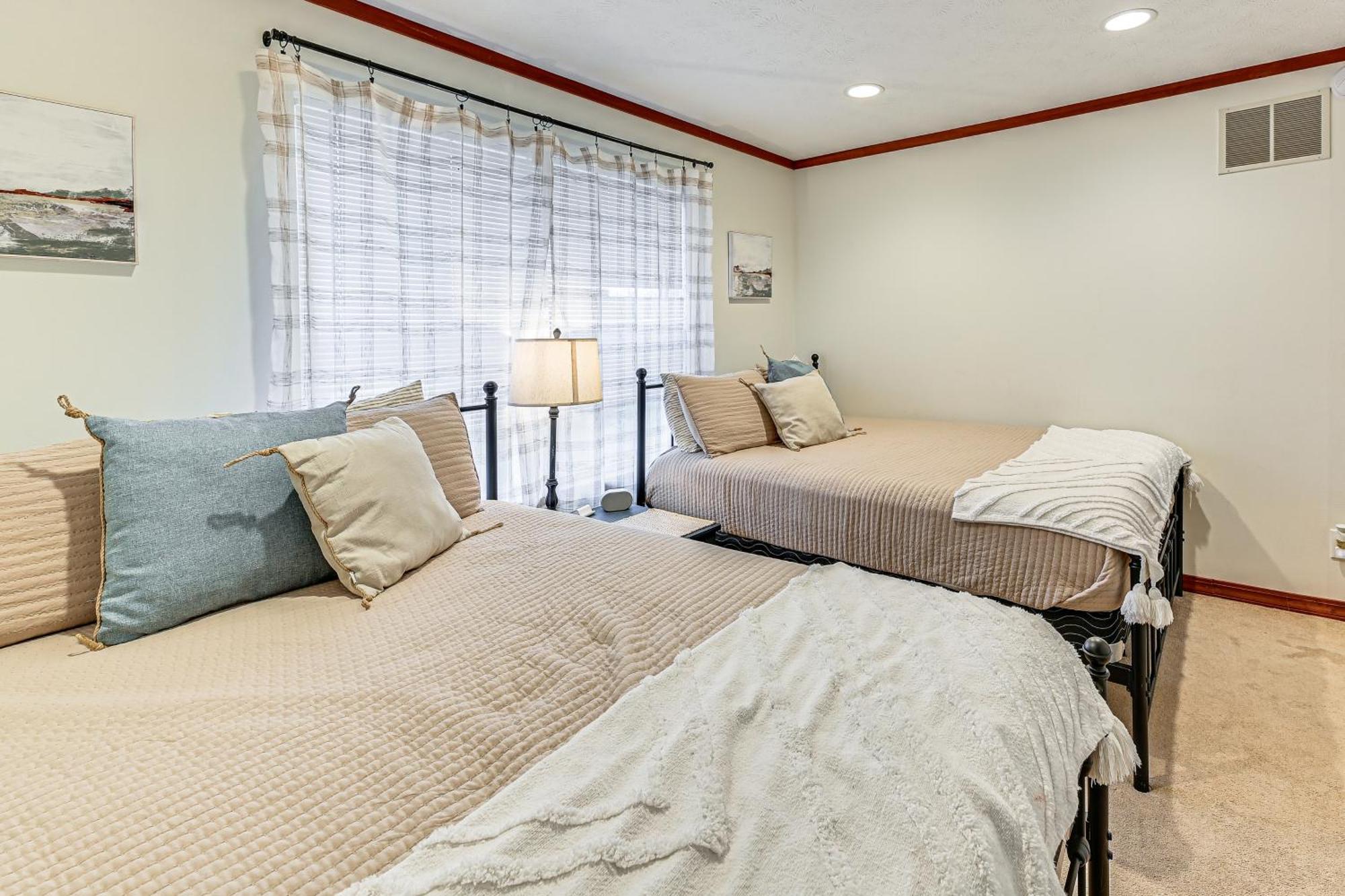 Williamstown Gem With Private Pool And Hot Tub! Vila Exterior foto